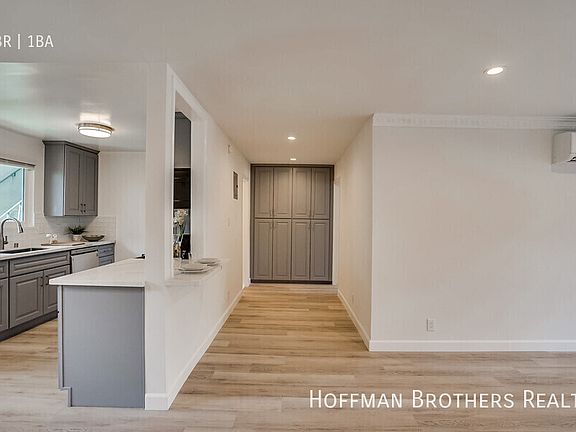 3rd image of 1213 N Detroit St #1