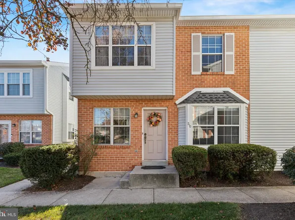 210 Wendover Dr, Norristown, PA 19403