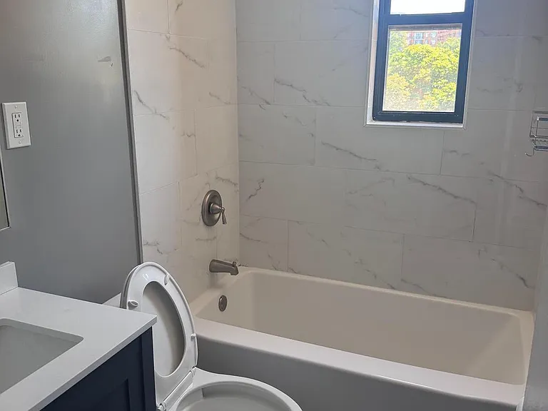 3515 Washington Blvd #201 — Photo 3