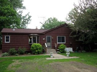 617 Old Mill Rd, Hudson, WI 54016