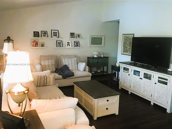 3rd image of 2301 NW 33rd St APT 110