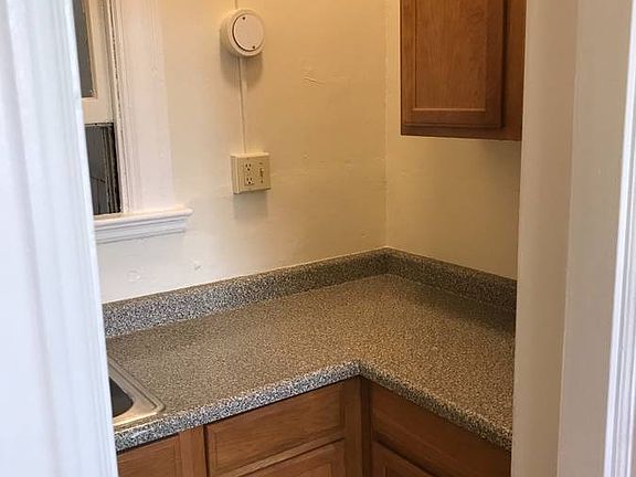 4th image of 1618 Polk St APT 6