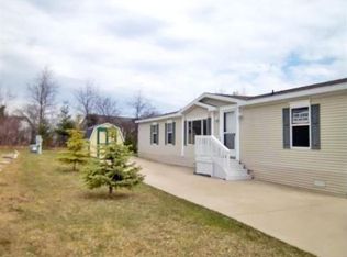 429 Saddle Ln, Grand Blanc, MI 48439