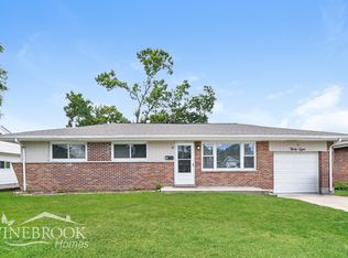 38 Flamingo Dr, Hazelwood, MO