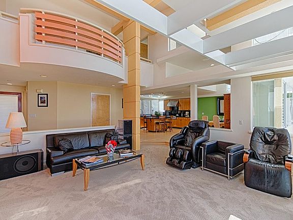 3rd image of 231 Ventana Way