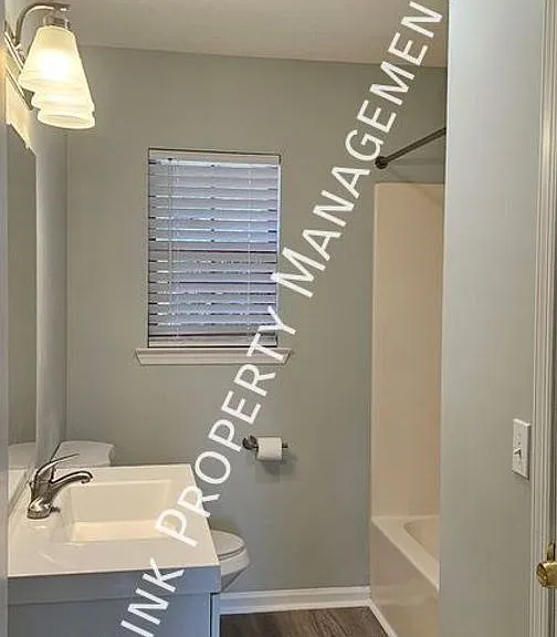900 Peppermill Rd — Photo 15