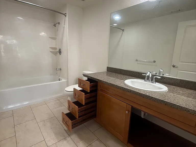 Diamond Creek Condominiums/ Apartments — Photo 13