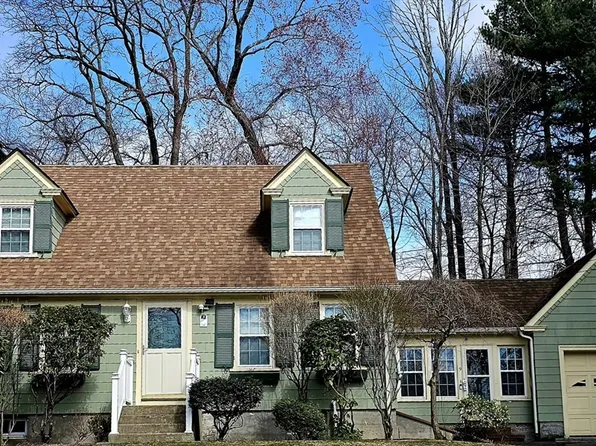 9 Howe Ave, Shrewsbury, MA 01545