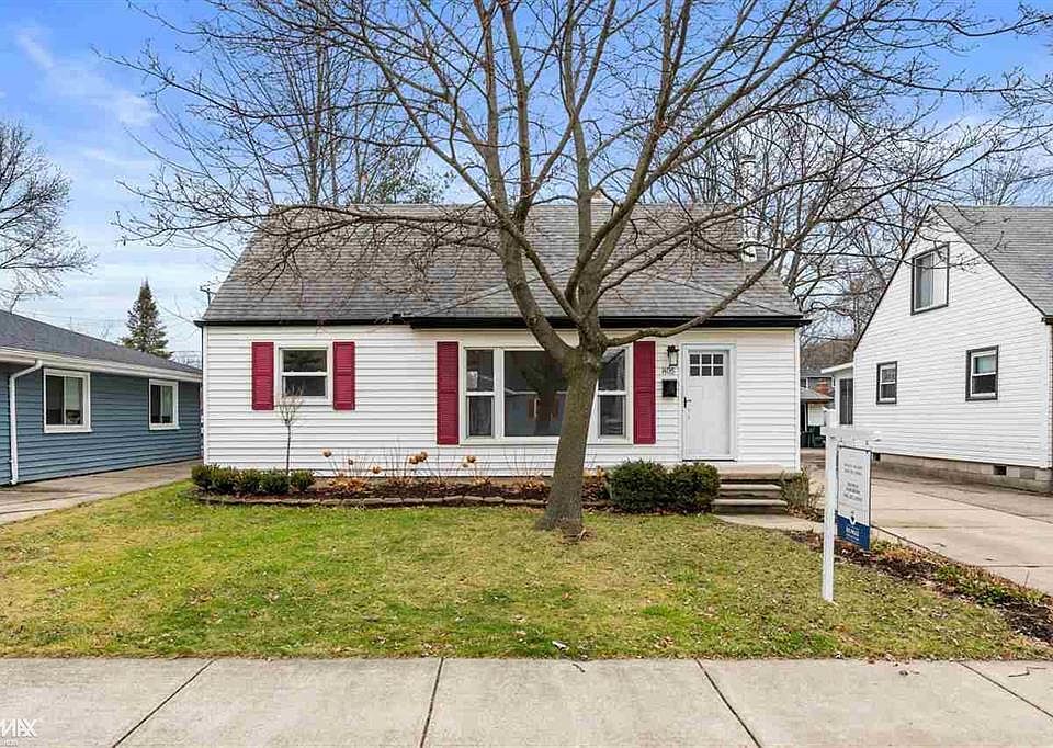 1st image of 805 S Gargantua Ave