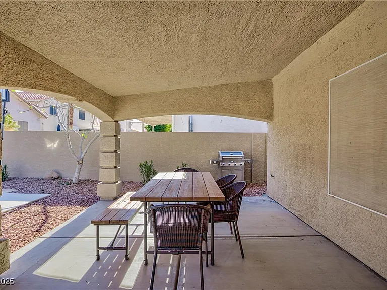 9762 Silver Dusk Ct — Photo 6