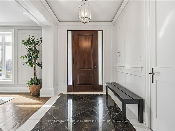 4th image of 20 Ealing Dr