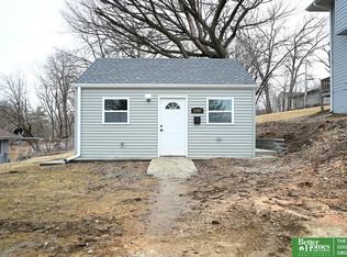 3707 Parker St, Omaha, NE 68111