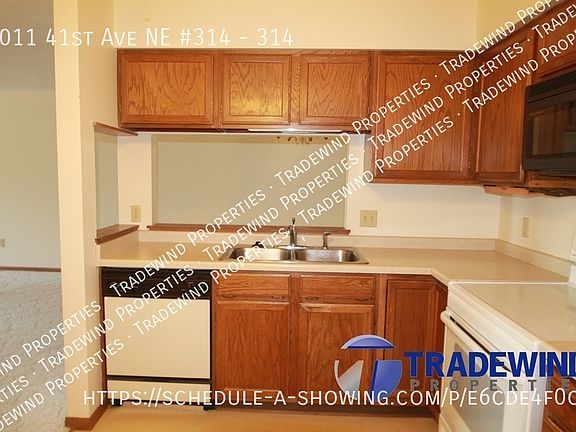 4th image of 1011 41st Ave NE APT 314