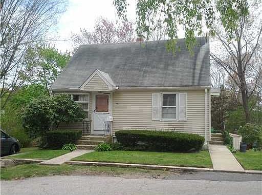 2nd image of 90 Angell Ave