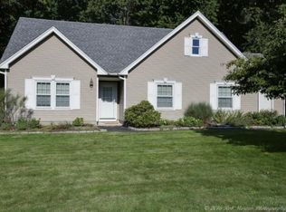 2 Lilacwood Cir, Haverhill, MA 01832