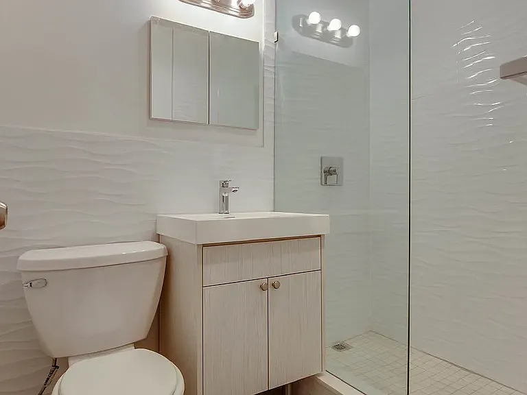220 Park Ave S #3C — Photo 5