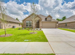 4042 Knightsbridge Ln, Midlothian, TX 76065