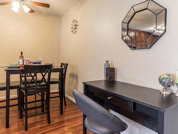 4th image of 1421 N Mansfield Ave APT 9