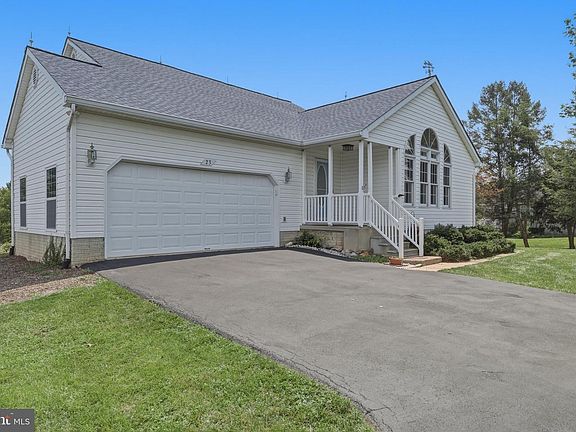 3rd image of 23 Teakwood Ct