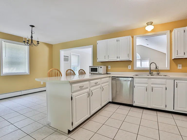 76 Groton Rd — Photo 8