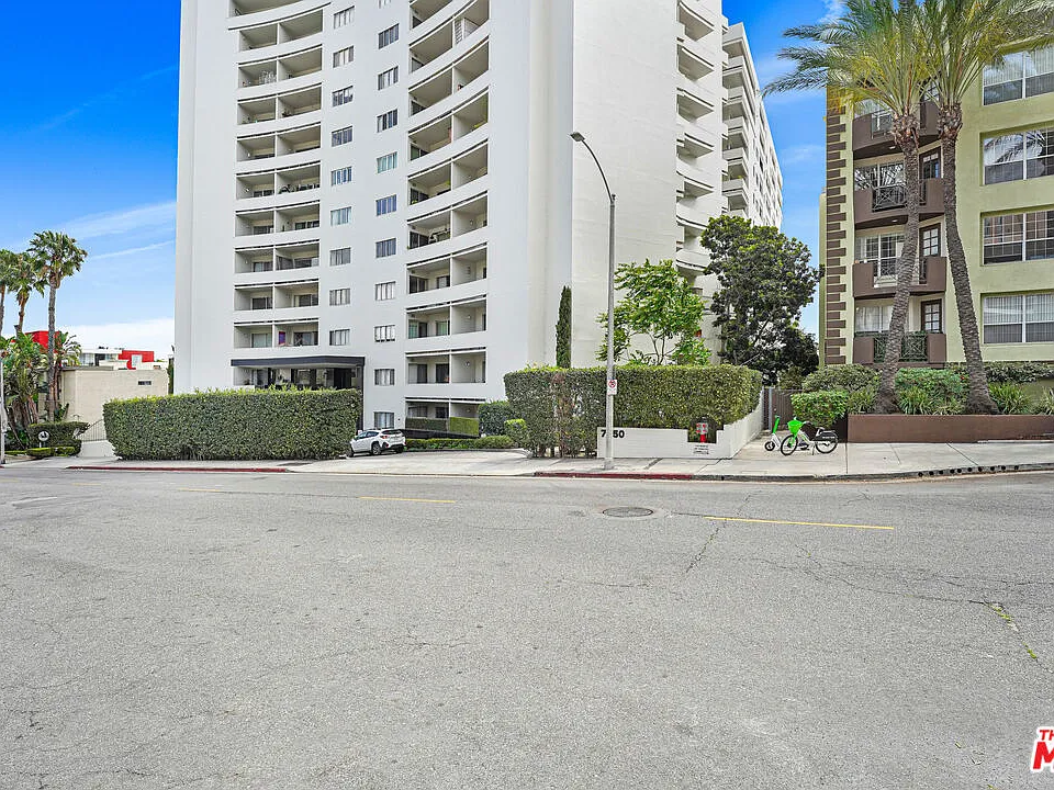 7250 Franklin Ave #503