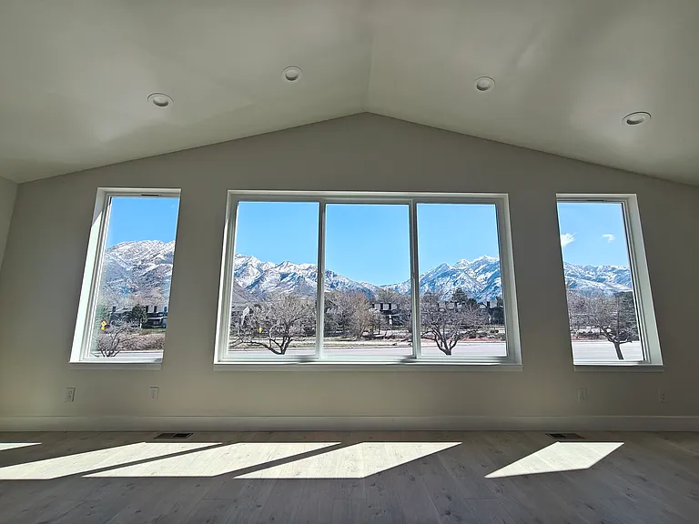 6662 S Highland Dr — Photo 4