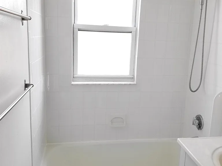 1500 Commonwealth Ave — Photo 13