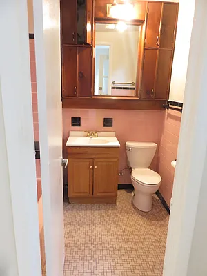 Rented by Space Real Estate | media 34