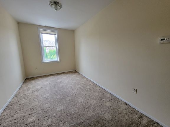 5th image of 719 Corinthian Ave #2F