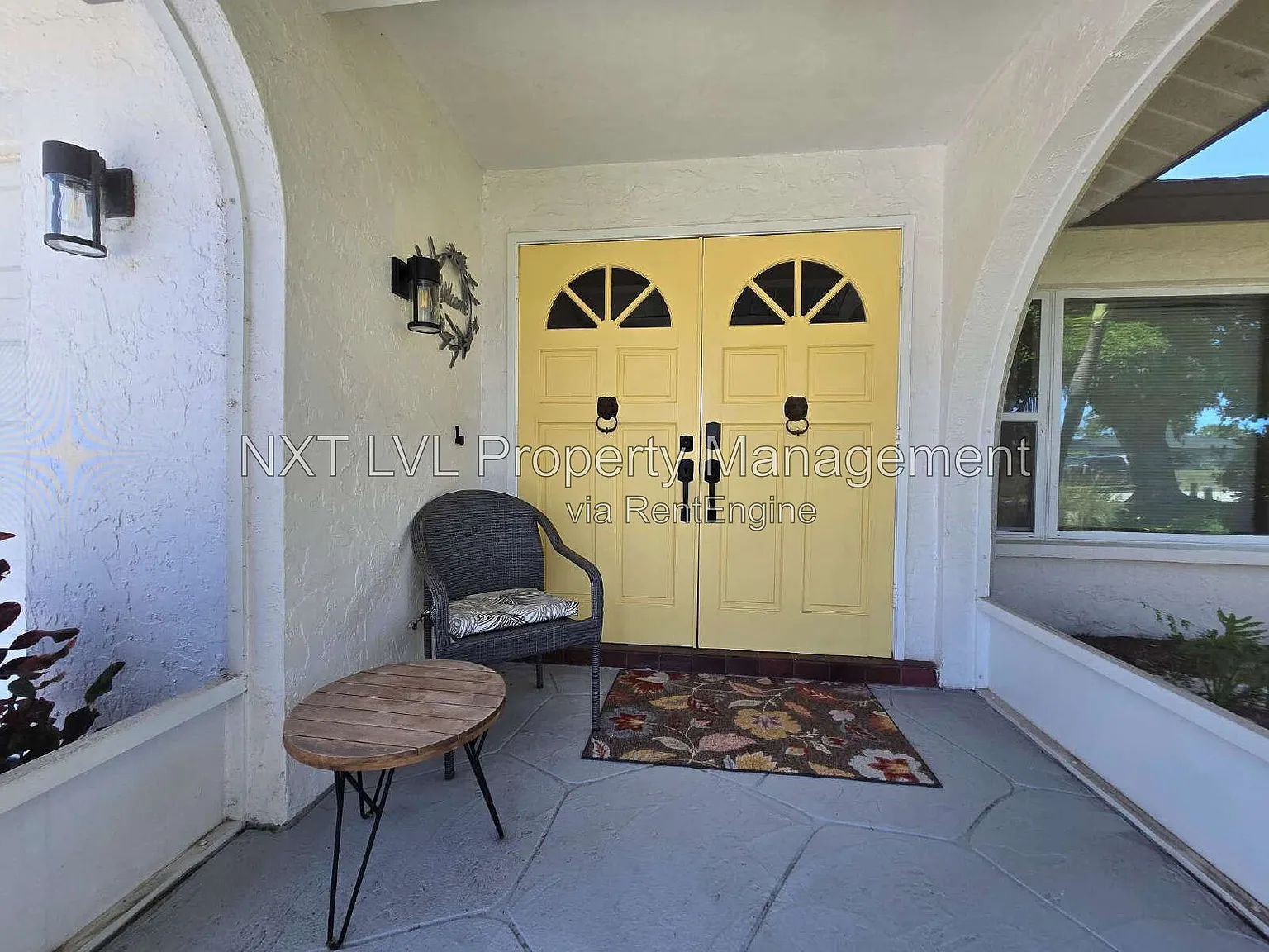 3 bed, 2.0 bath, 1661 sqft, $2,995 — Photo 2