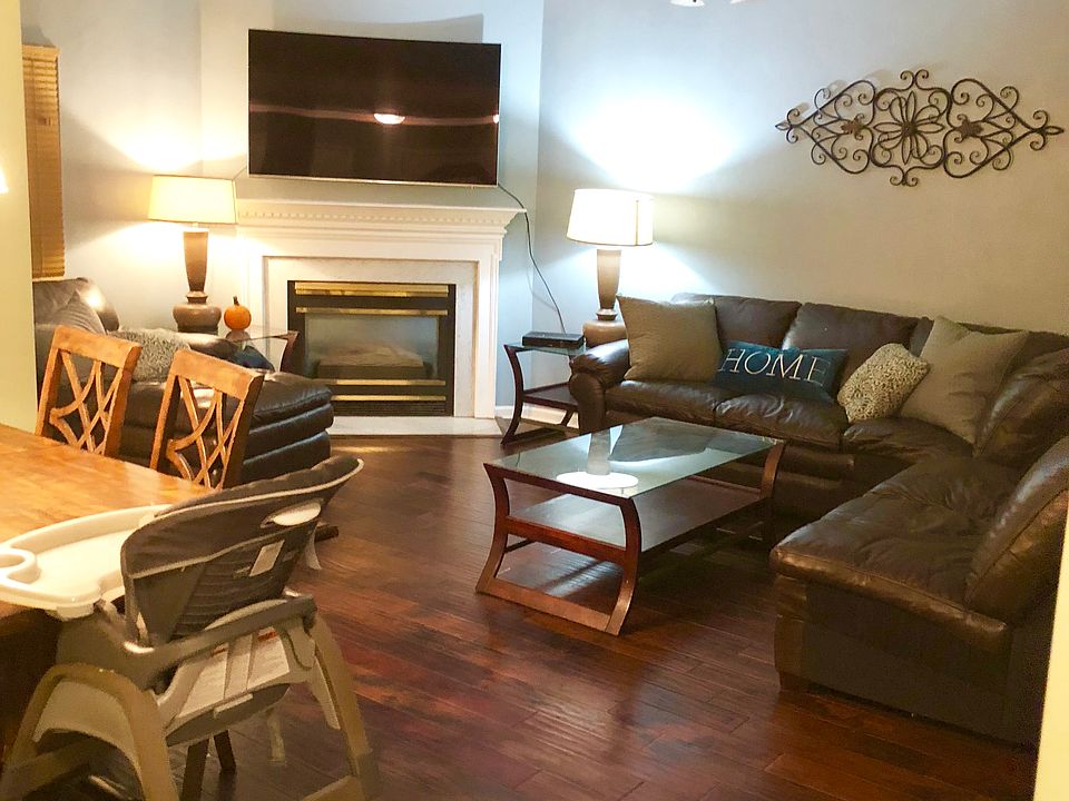 2nd image of 143 Bridle Ln