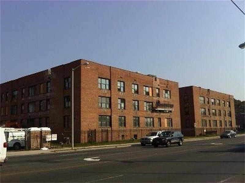 7 Manor Ave, Hempstead, NY 11550 Zillow