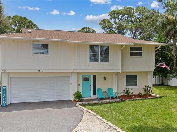 1410 Riverside Dr, Tarpon Springs, FL 34689