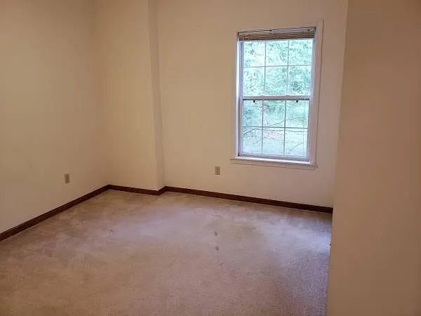 2817 Melody Ln — Photo 12