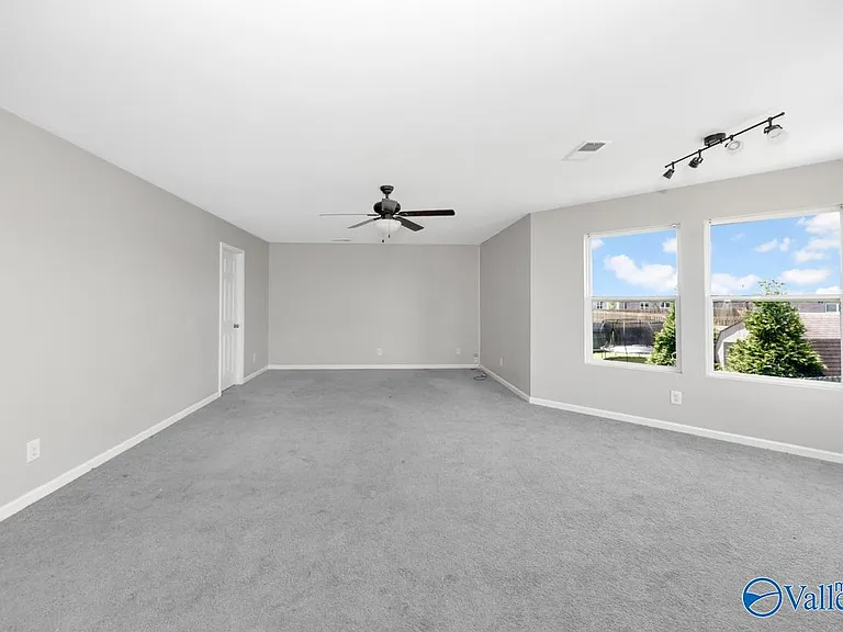 3571 Avalon Lake Dr — Photo 16