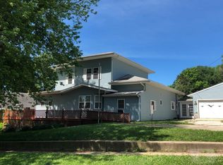217 S 14th St, Denison, IA 51442