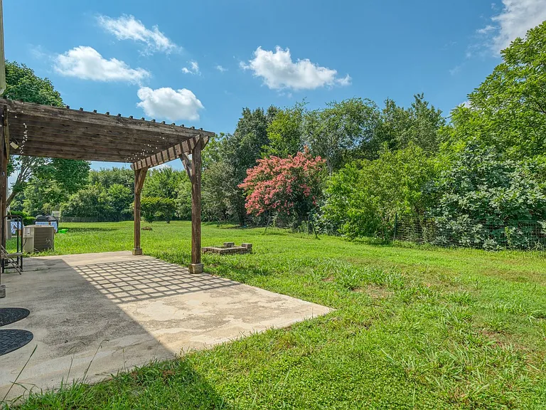10745 Glenluce Ave — Photo 30