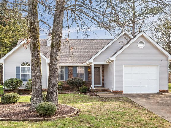 4th image of 2328 Ashford Dr