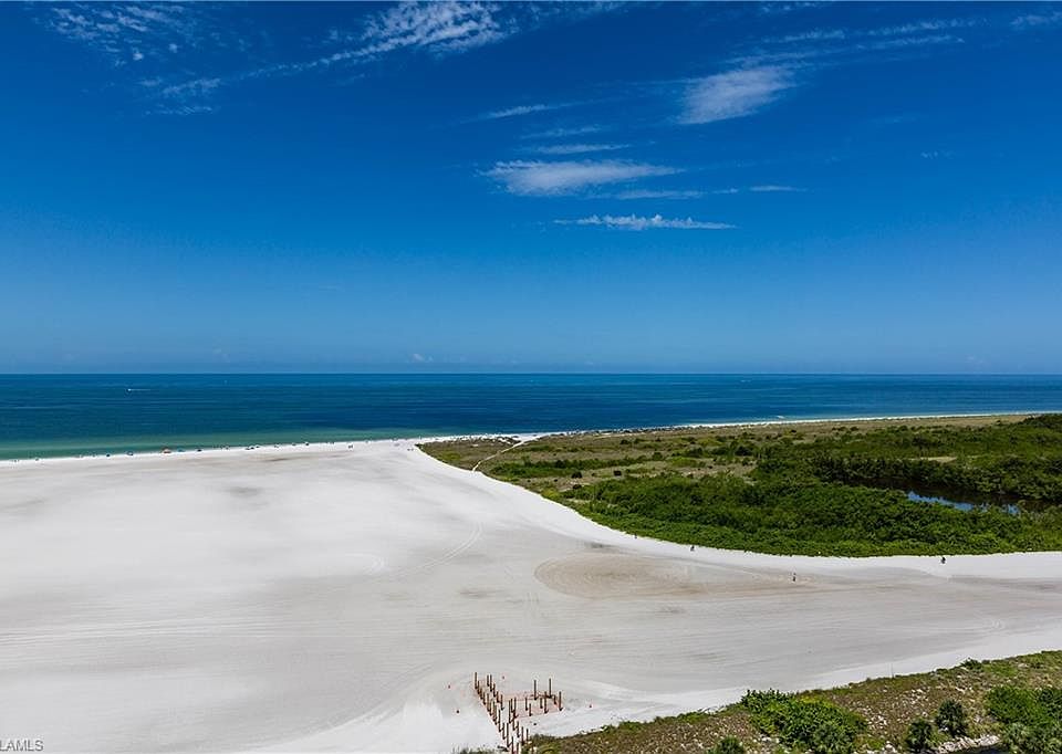 1st image of 260 Seaview Ct APT 1803