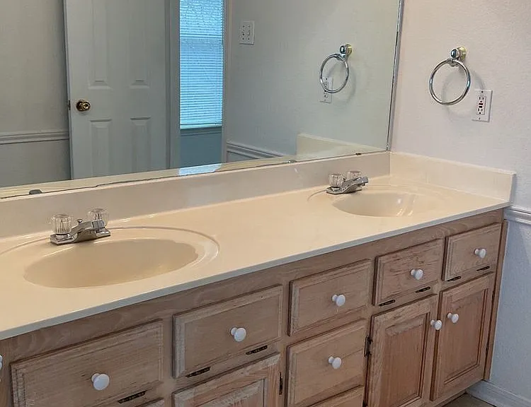 1701 Tanglewood Dr — Photo 17