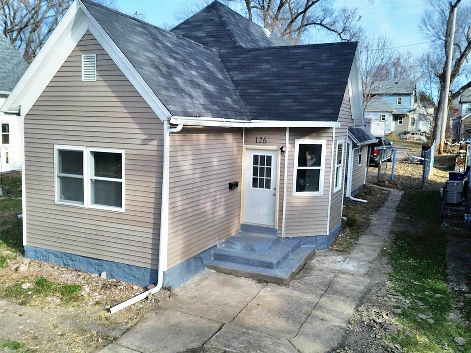 1st image of 126 S Cooper Ave
