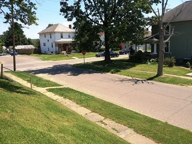 511 Mcconnell Avenue — Photo 2