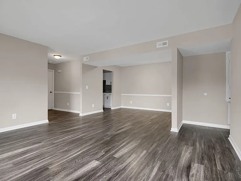 Windtree Apartment Homes — Photo 60