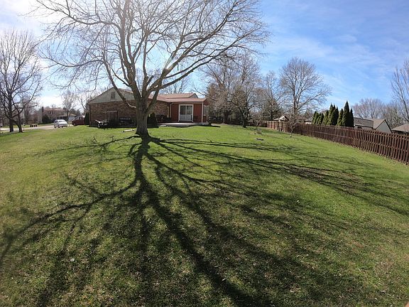 3rd image of 11659 Eastmeadow Ct NW