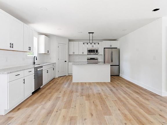 5th image of 5612 Murray Rd