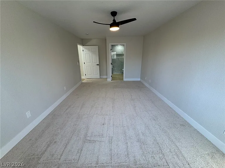 8464 Blue Island Ave — Photo 31