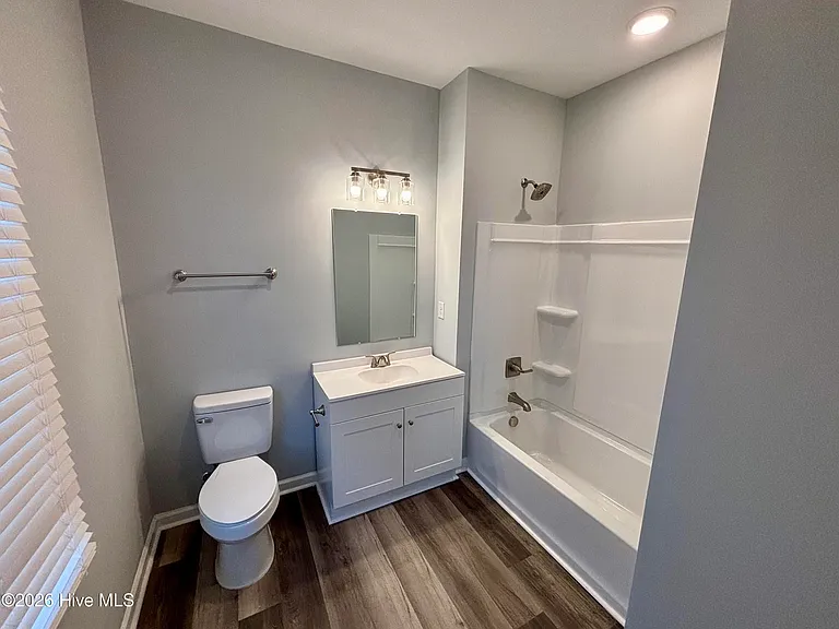 112 Telfair St #B — Photo 11