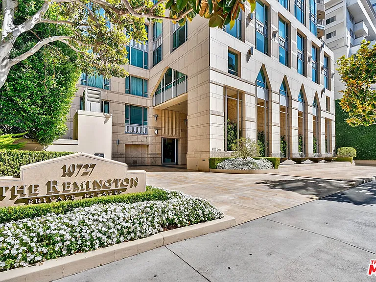 10727 Wilshire Blvd #1802 — Photo 1
