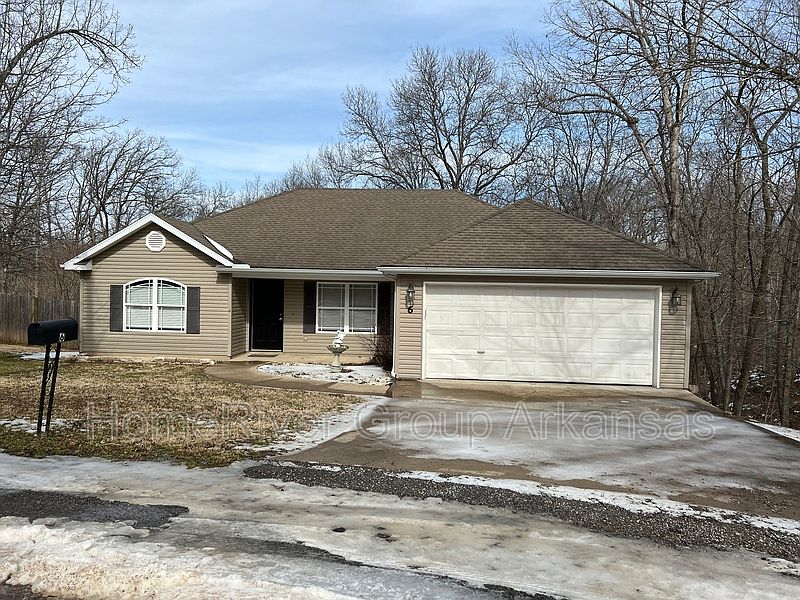 1st image of 6 Kyle Ln