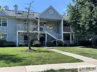 171 Lindsey Ct #2915, Franklin Park, NJ 08823